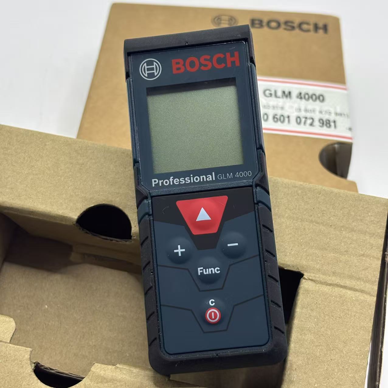Tape Measure - Лазерный дальномер BOSCH GLM 4000, цифровая